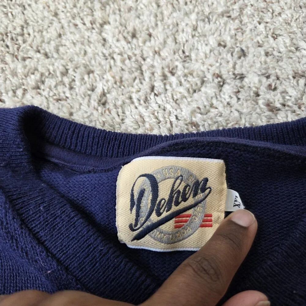 VINTAGE Fighting Illini Sweater Mens 2XL Dehen Blue V Neck Acrylic Long Sleeve